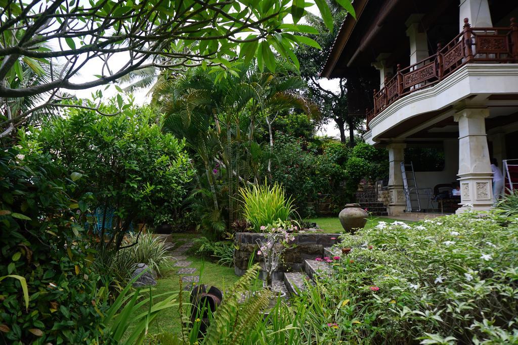 กูนุง ปาราดิส รีทรีต Villa มุนดุก ภายนอก รูปภาพ